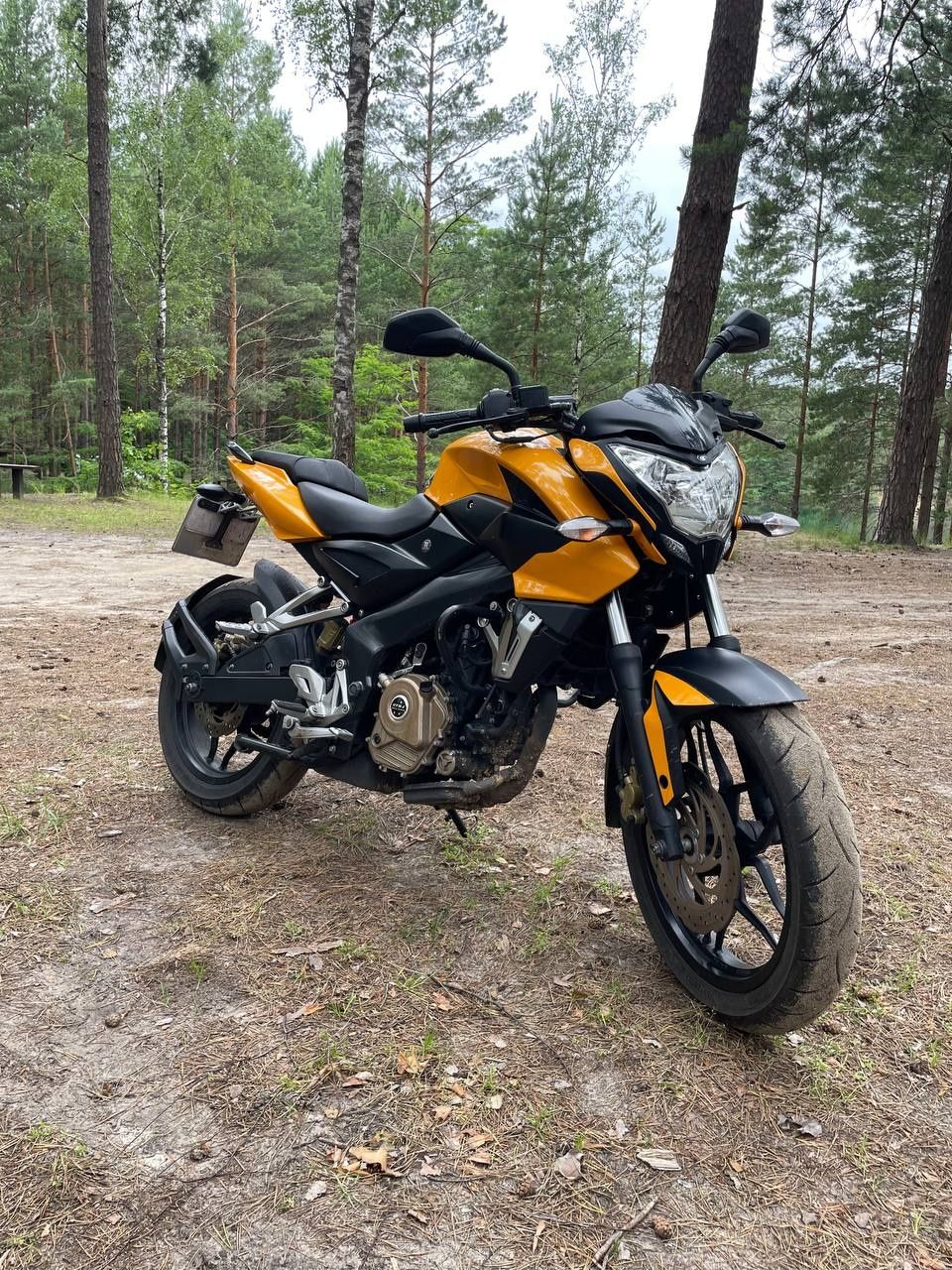 Bajaj Pulsar NS 200