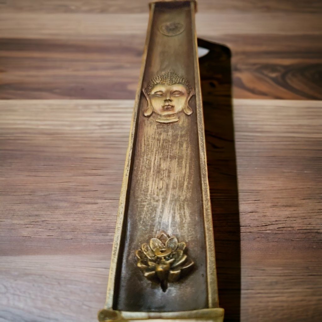 Buda e Incensário