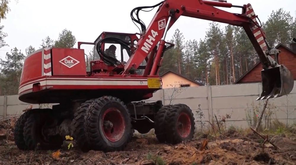 Послуги екскаватора навантажувач погрузчик услуги экскаватора