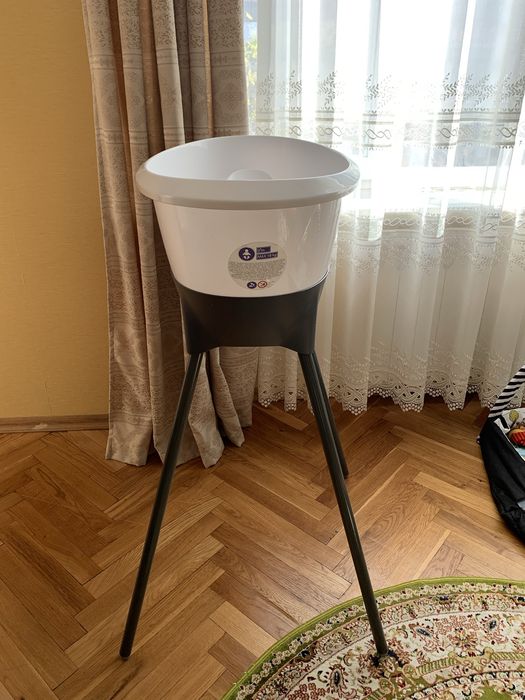 Дитяча ванна з ніжками Luma