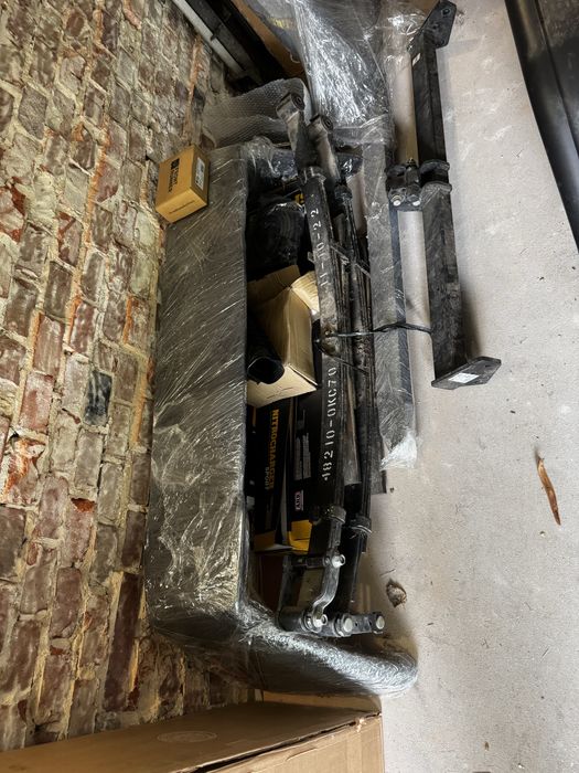 Toyota  hilux Gr kompletne zawiwszenie Nowe Okazja