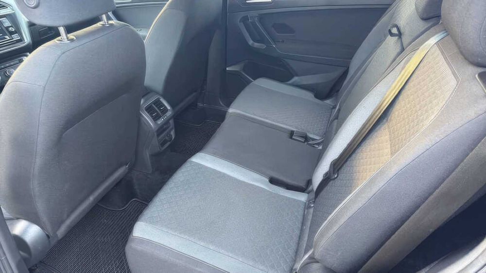 Volkswagen Tiguan S      2020