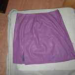 Saia violeta., curta