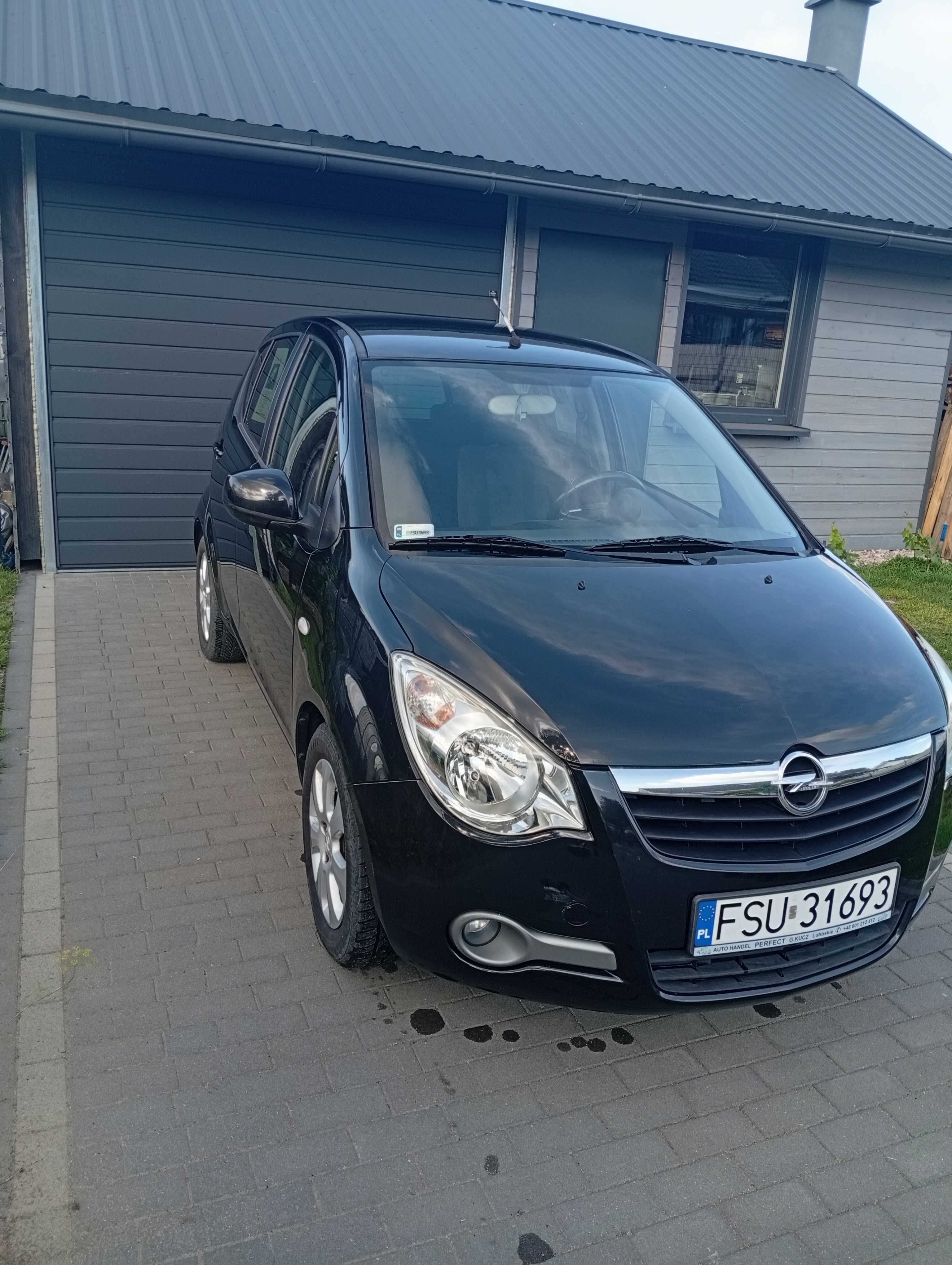 Opel Agila 2008 rok.