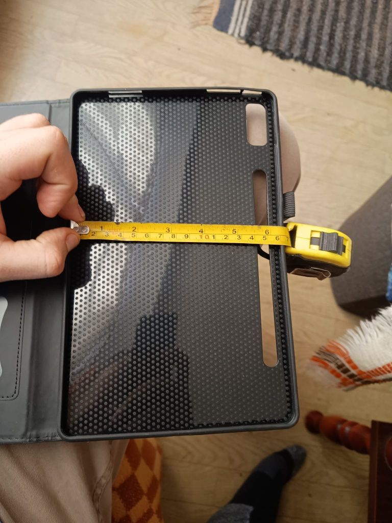Sprzedam etui do tabletu Lenovo tab P11 gen2