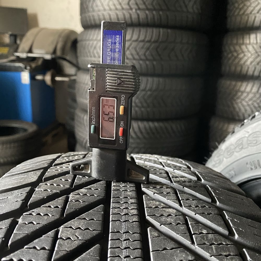 Шини 235/55/17 - 4шт Goodyear Vector4Seasons SUV
