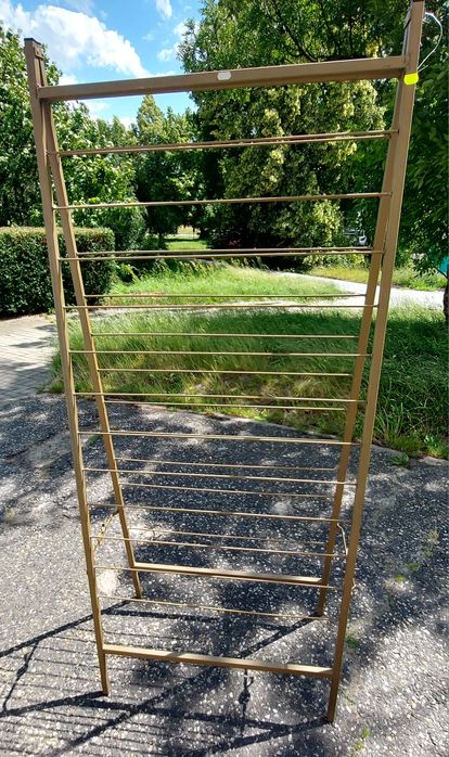 Regał metalowy rozkładany plus dwa regały zawieszane