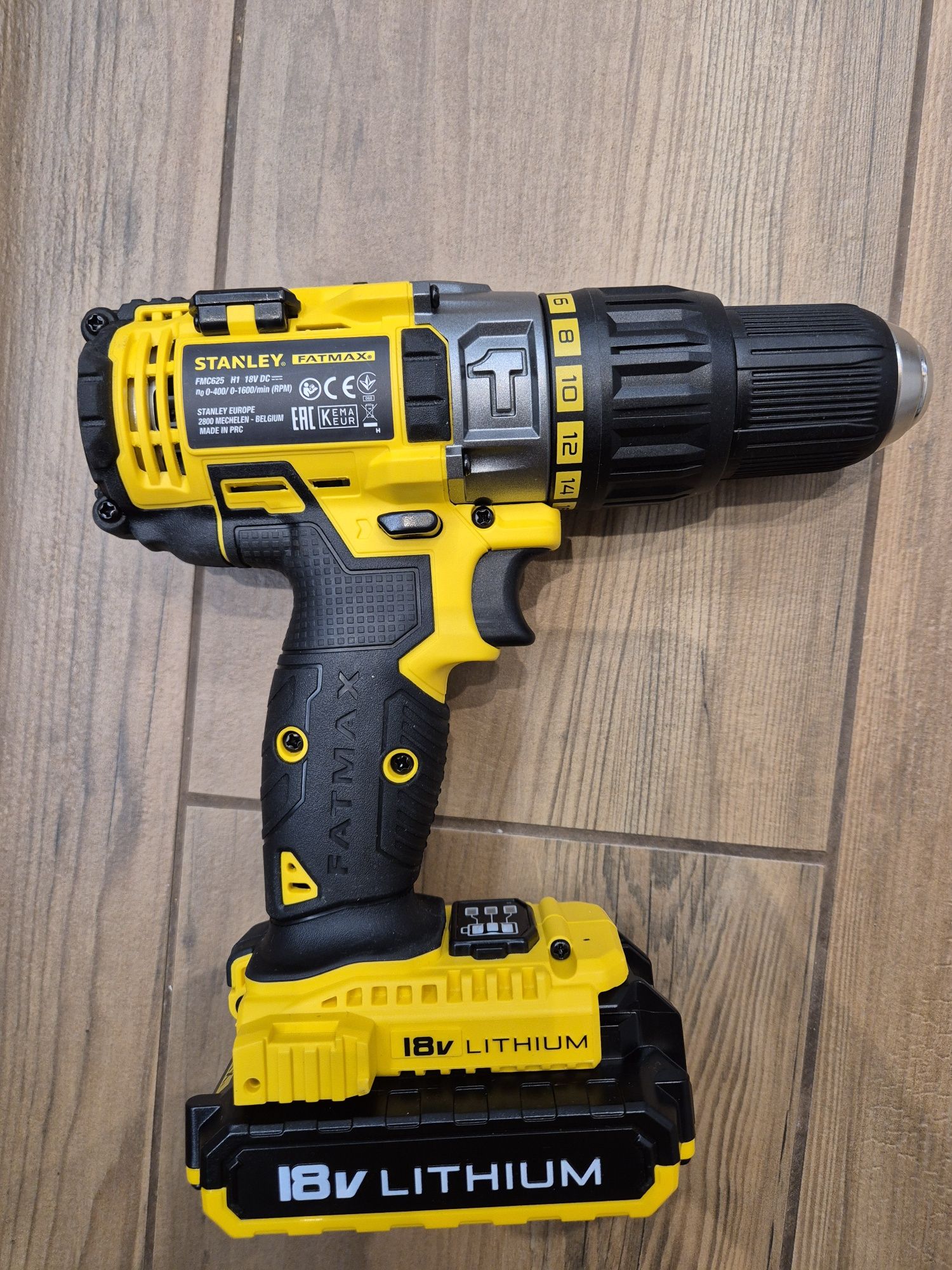 Wiertarko wkrętarka stankey fatmax fmc625d2-gw stan bardzo dobry 2xaku