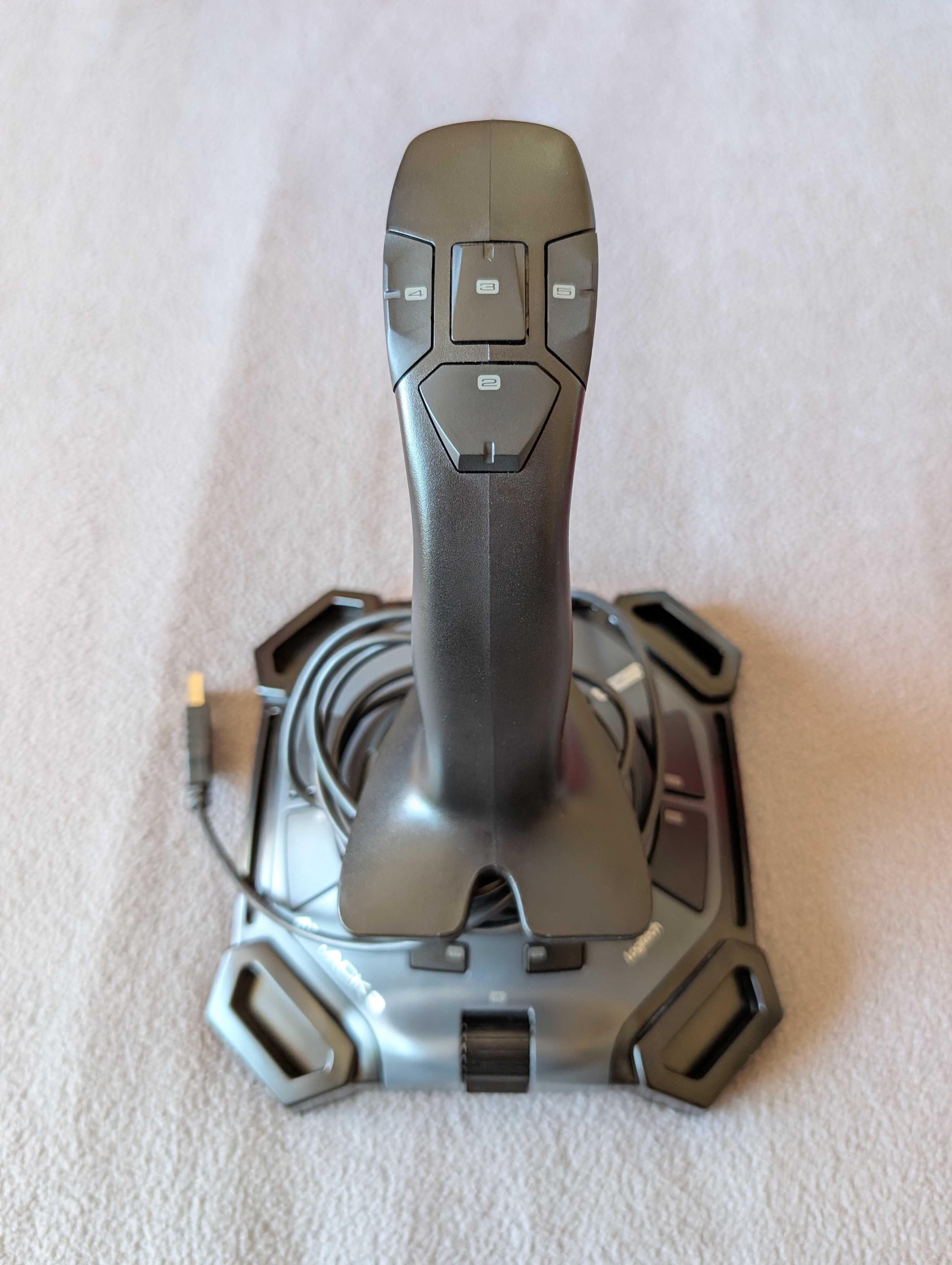 Joystick Logitech Attack 3