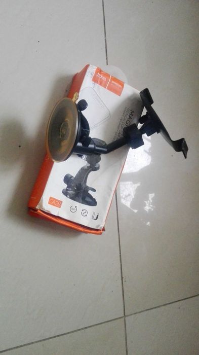 Держатель на стекло в Авто