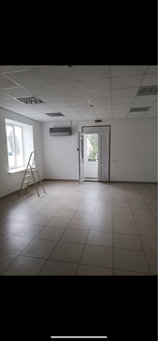 Оренда комерційного приміщення для салону, магазину, офісу