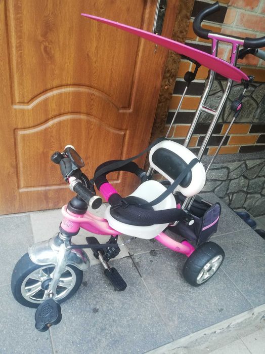 Велосипед детский с родительской ручкой.