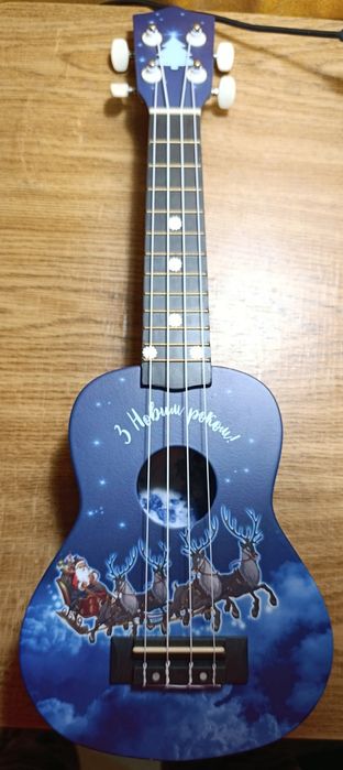 Укулеле новорічне ("З новим роком!"). Сопрано . Fzone NR-22