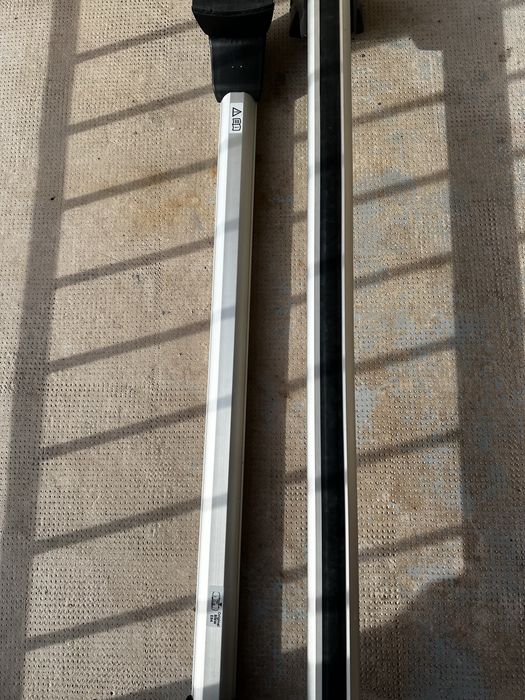 Barras de tejadilho BMW E84 original (novas) nunca usadas.