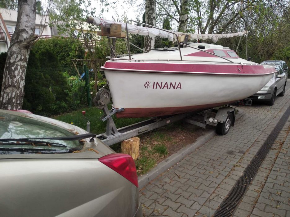 Kabinowy jacht żaglowy Spark 550 + przyczepa
