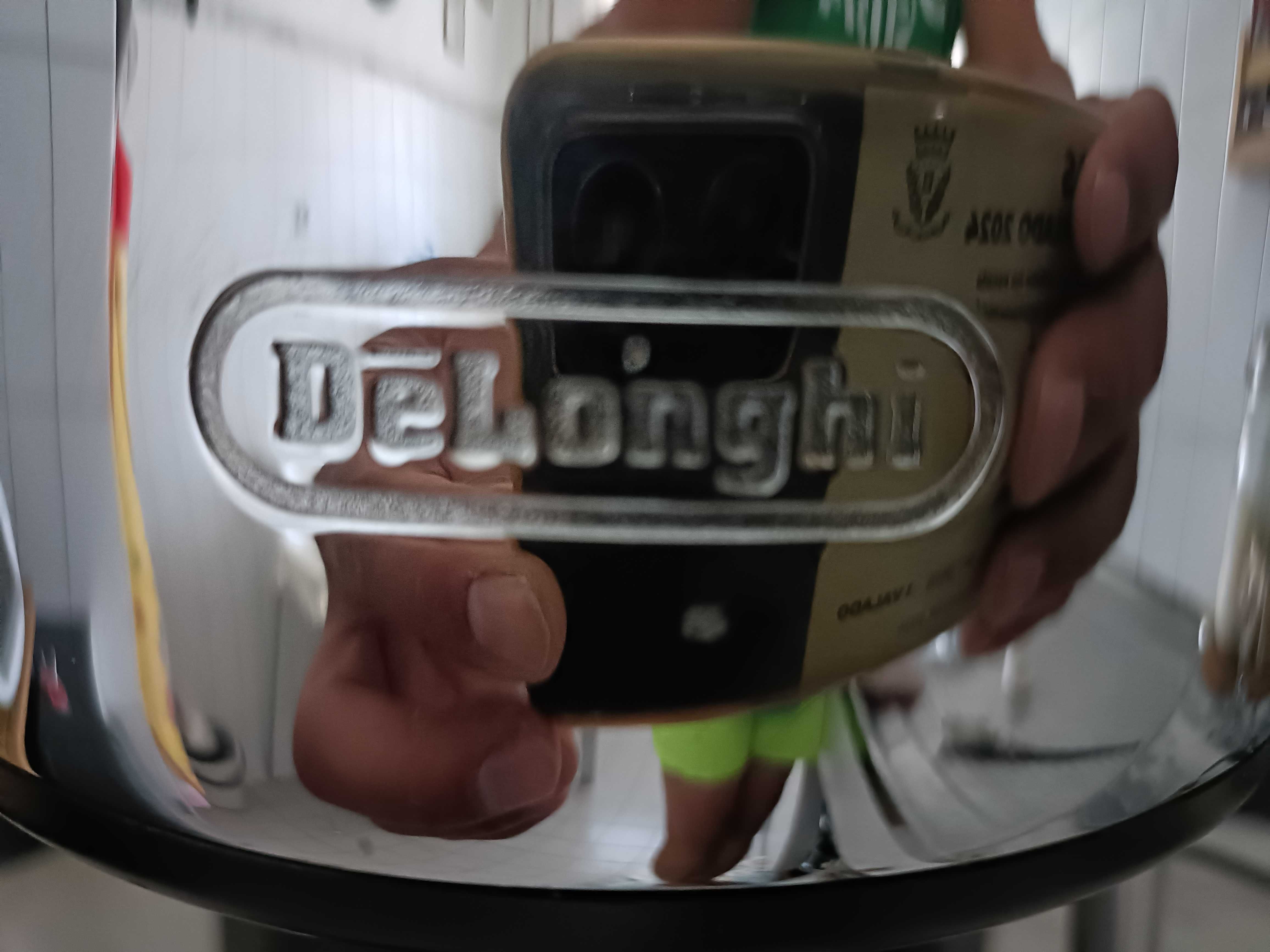 Máquina de café Delongui