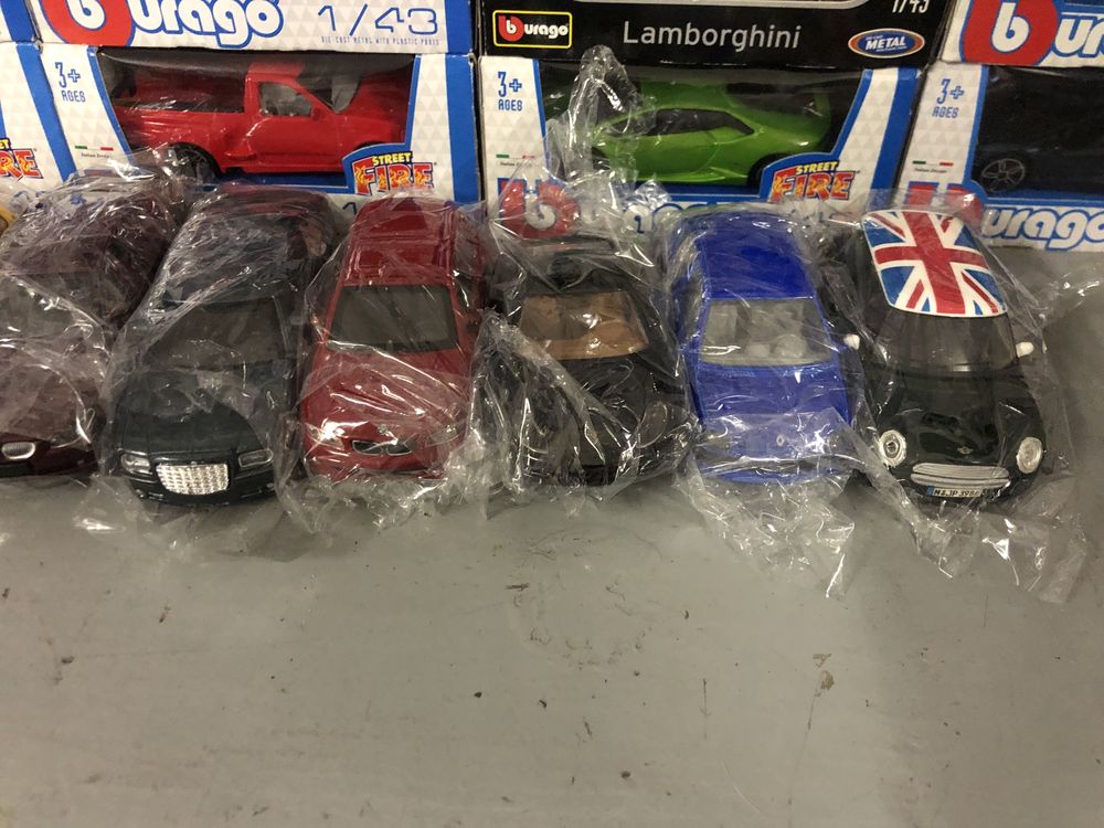 bBurago 1:43 varios modelos