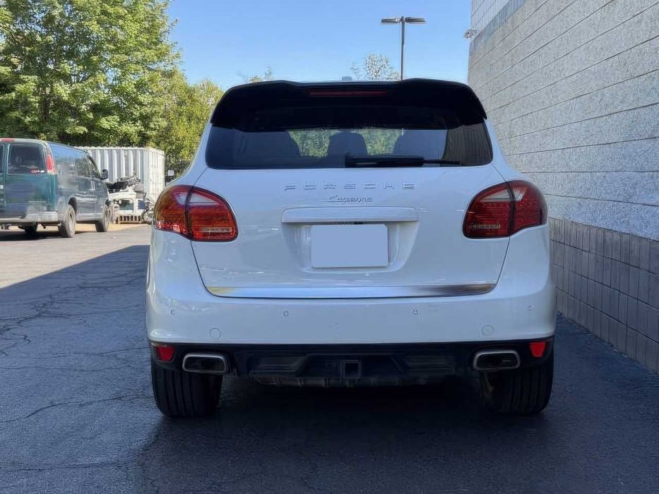 Porsche Cayenne Platinum      2014