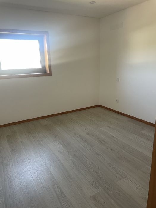 Arendamento novo a estriar