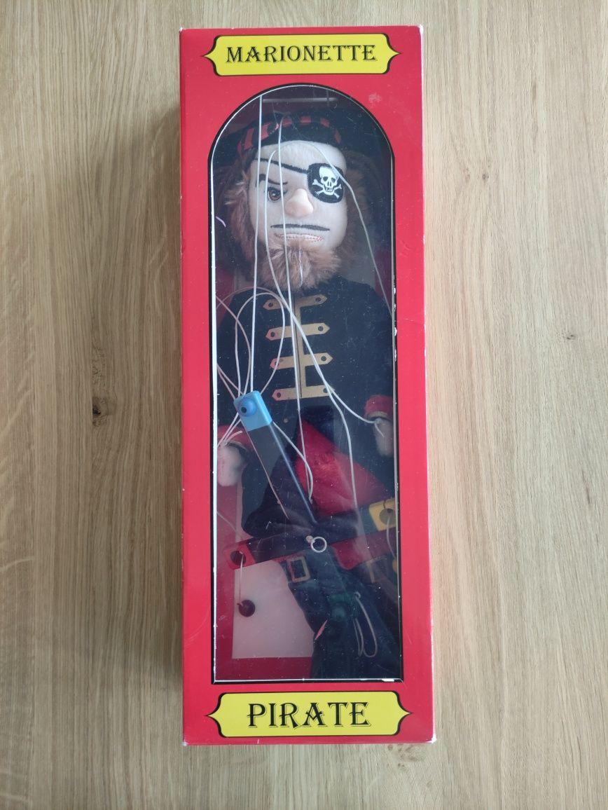 Marionetka pirat, The Puppet Company.