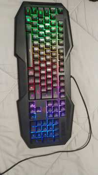 Vendo teclado gaming RGB