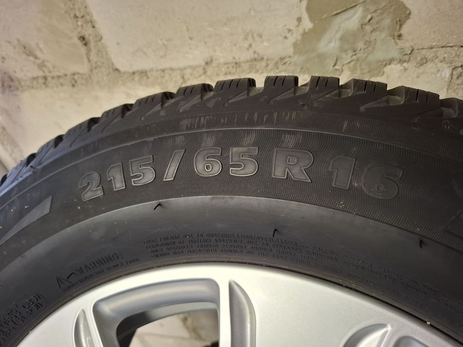 215 65. 16 kola AUDI 5x112 zima