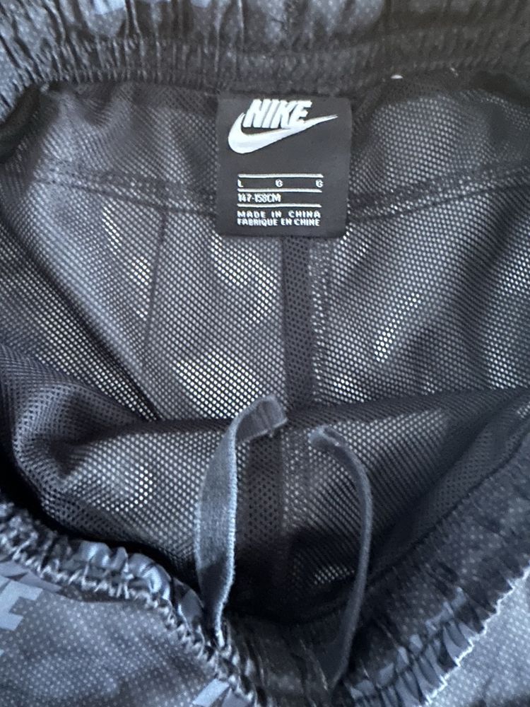 Дитячі шорти Nike