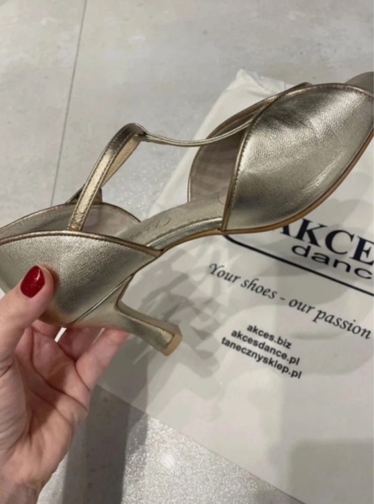 Buty taneczne, slubne, szyte na miare Akces Dance