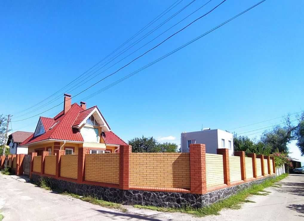 Продаж стильного будинку в дачному кооперативі «Дніпро»!