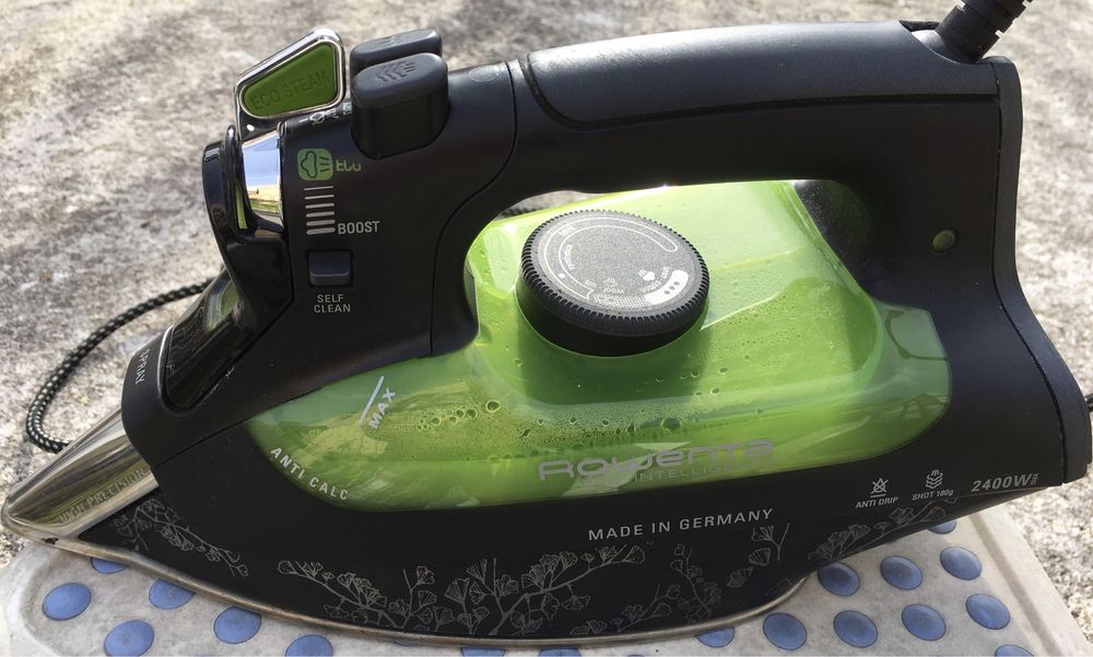 ferro se engomar ROWENTA eco intelligence, 2400W
