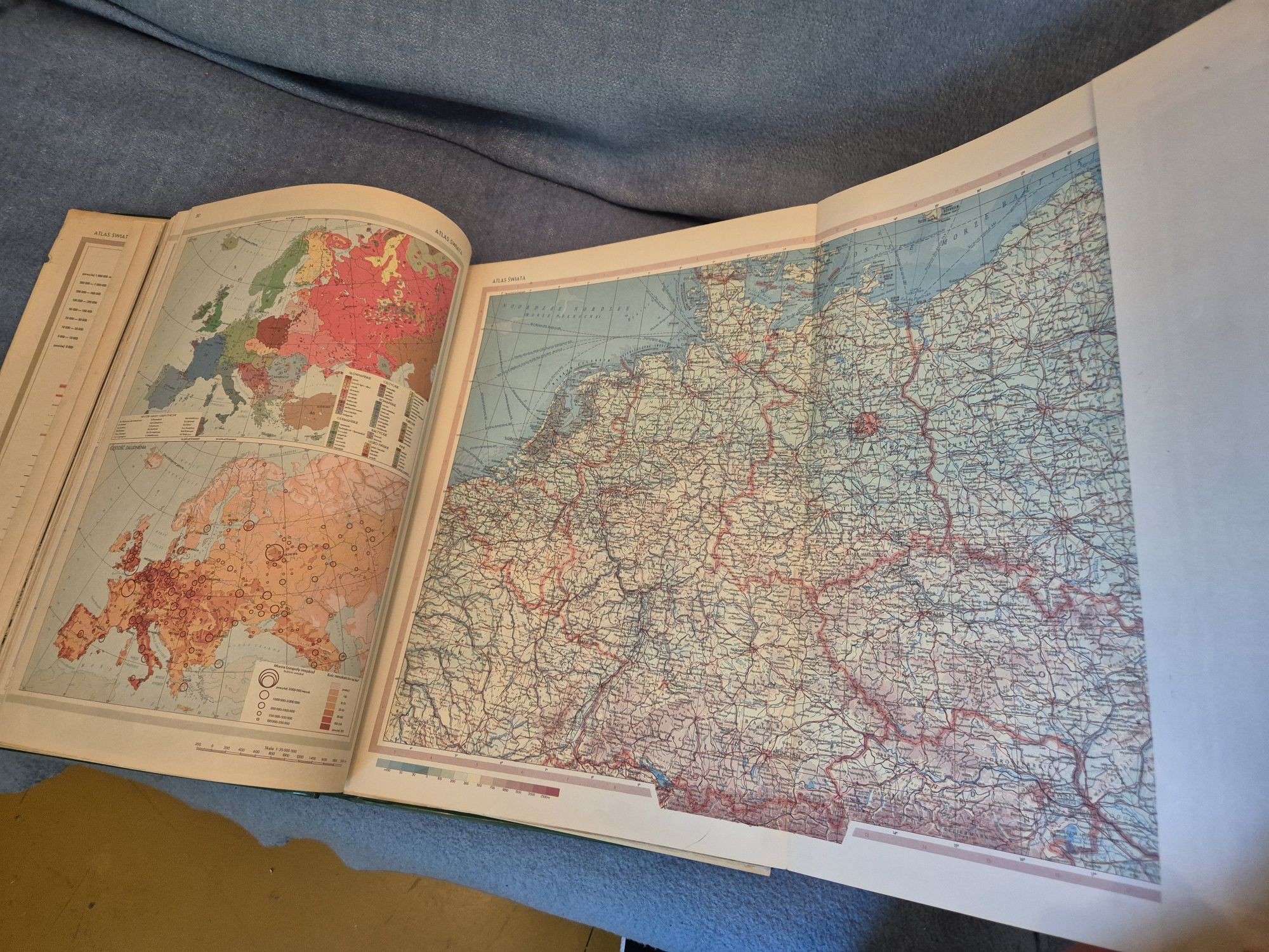 Atlas świata PWN 1962 rok