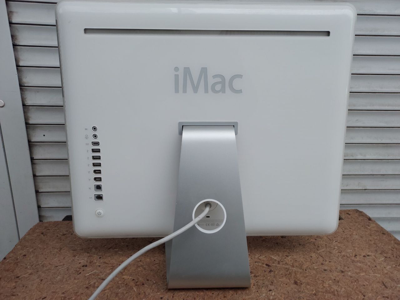 IMAC - моноблок [2004)