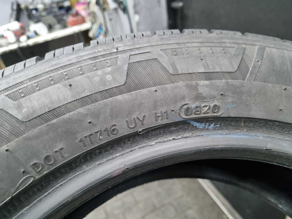 195/60/16C 99/97H Hankkok Vantra ST AS2 D.0820