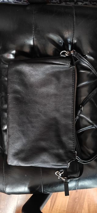 Сумочка GUESS,оригинал,кожа,новая.