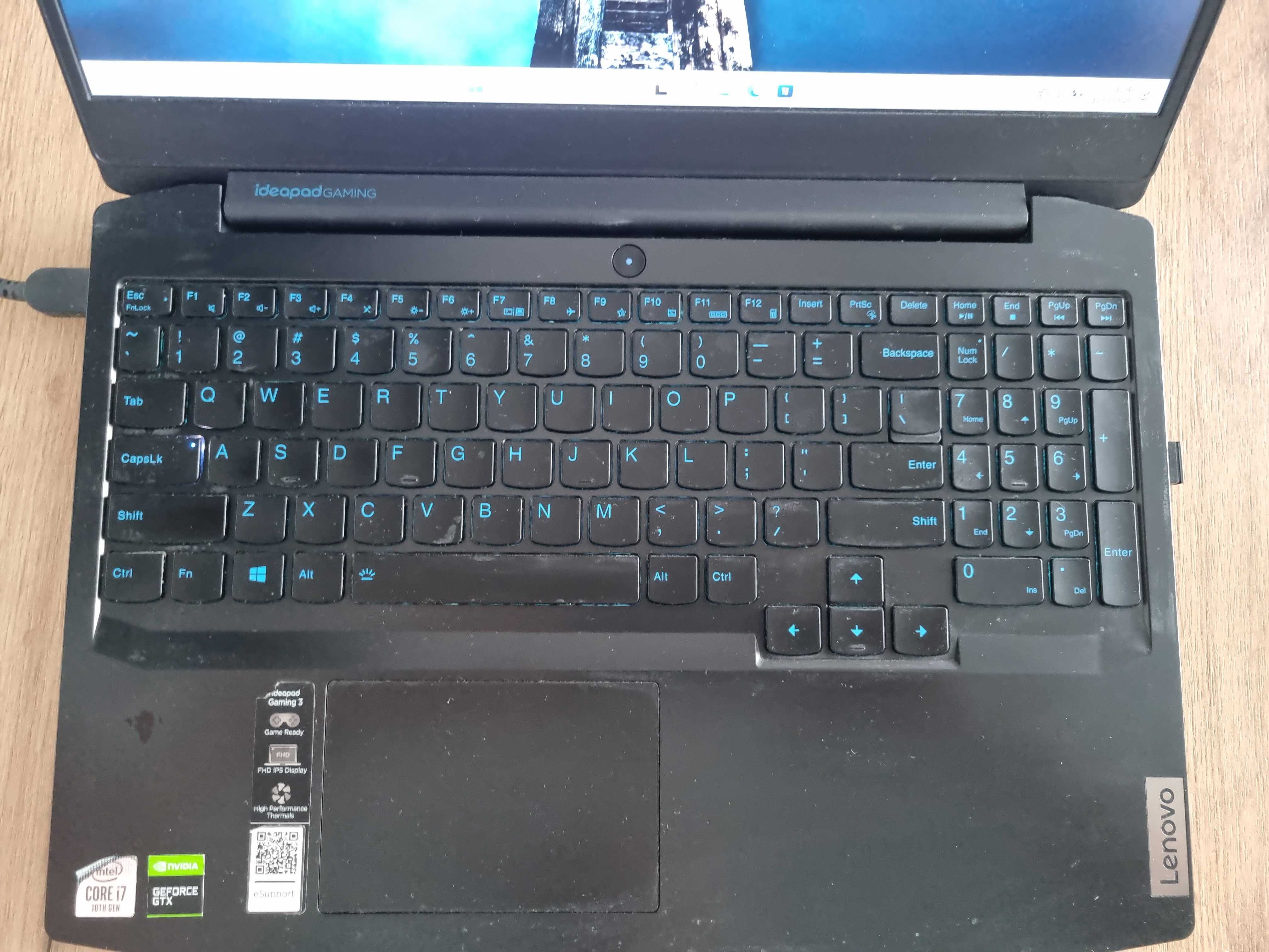 Laptop Lenovo 15,6" i7-10750H 6x2,6GHz GTX 1650Ti Win11 Pro 16GB 2xSSD
