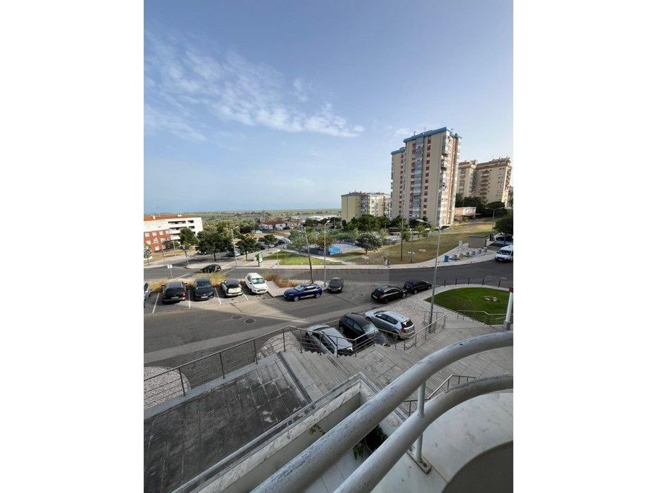 Luxo & Elegância, 2WC com uma Suite, Lareira, Varandas Frente e Tra...