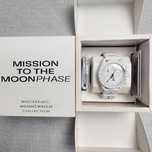 Omega x Swatch Snoopy SO33W700 Biała Edycja Limitowana