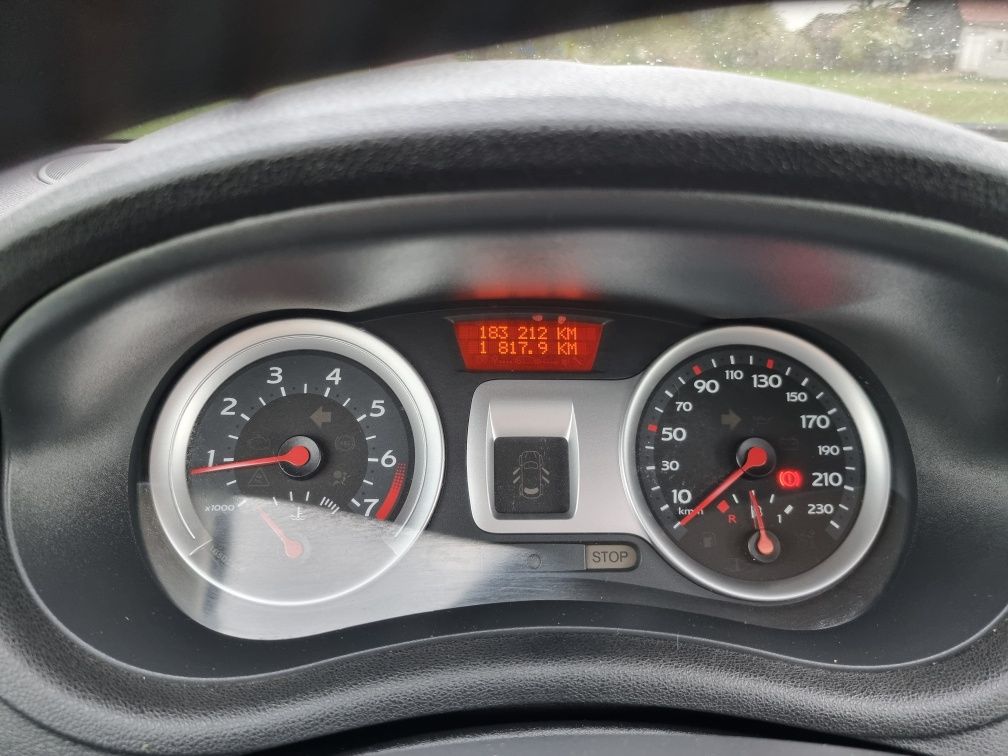 Clio 1.2 ,benzyna ,klima  panoramadach