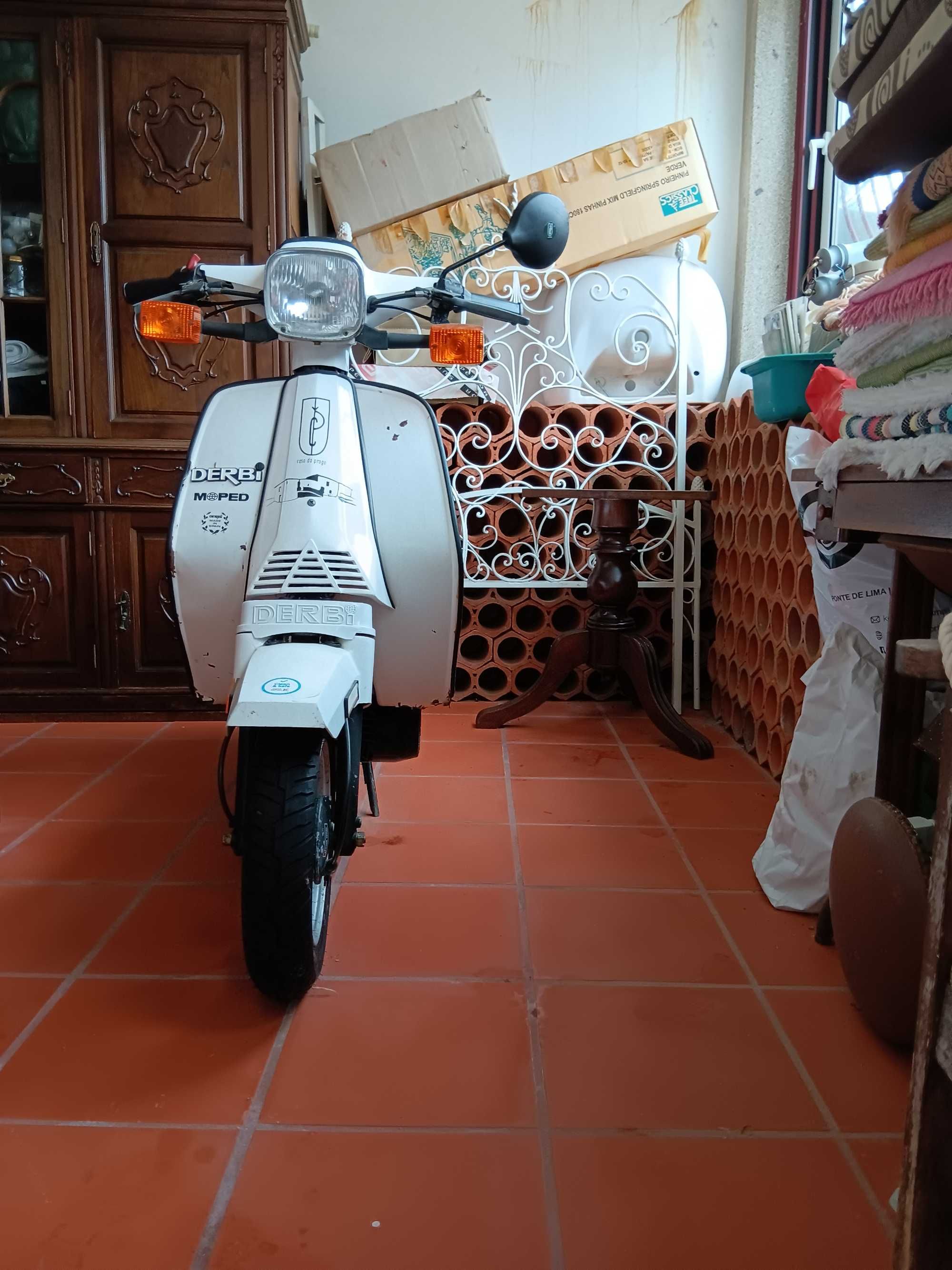 Mota Derby em otimo estado.