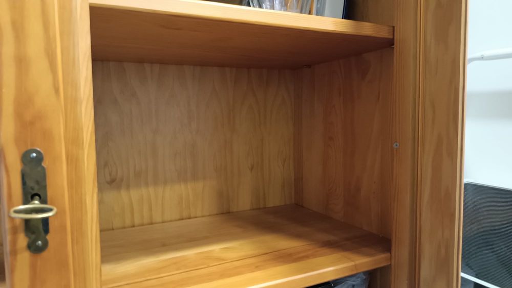 Armario arrumação de madeira