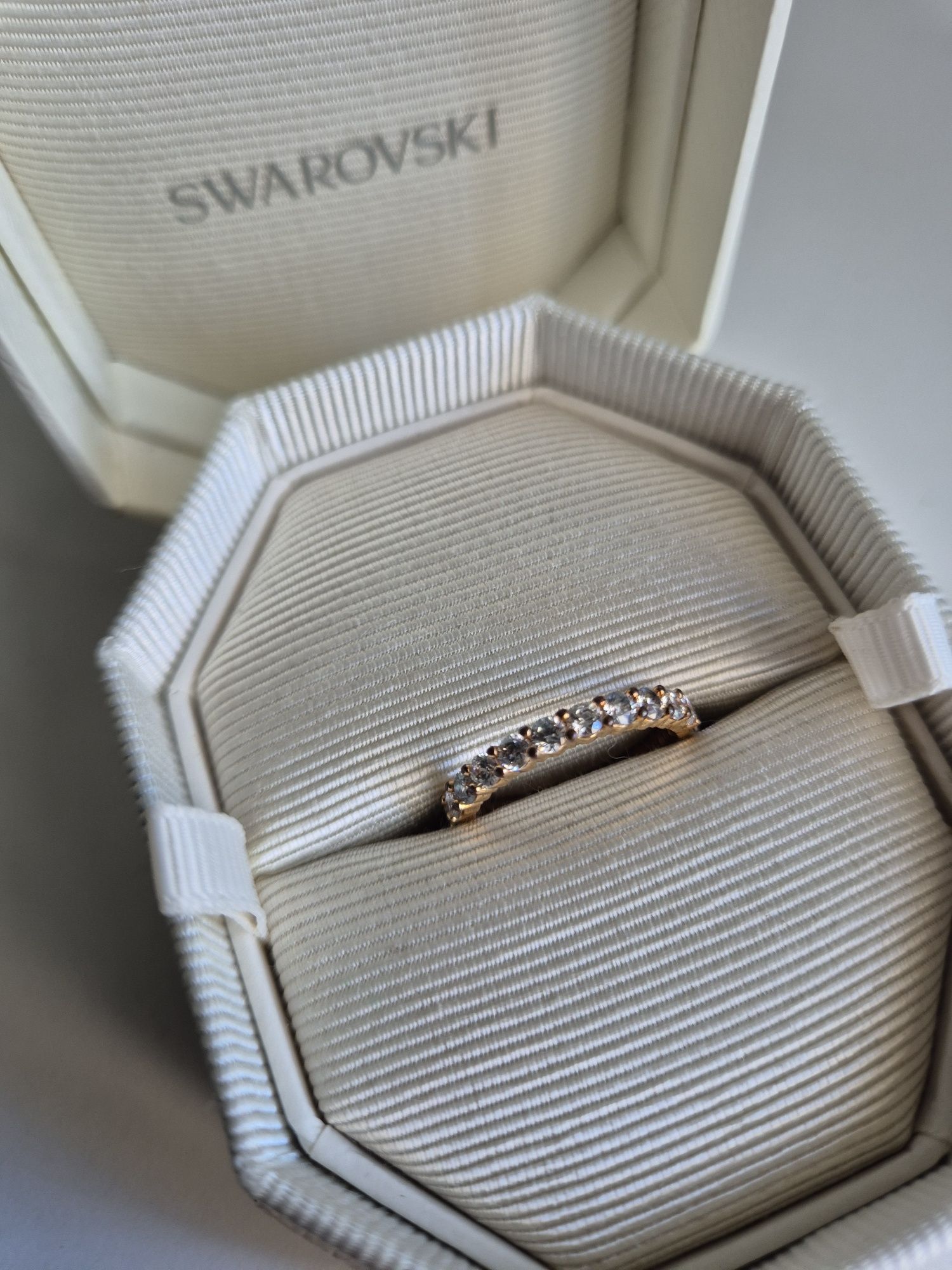 Anel Swarovski rose gold c/ cristais 17mm