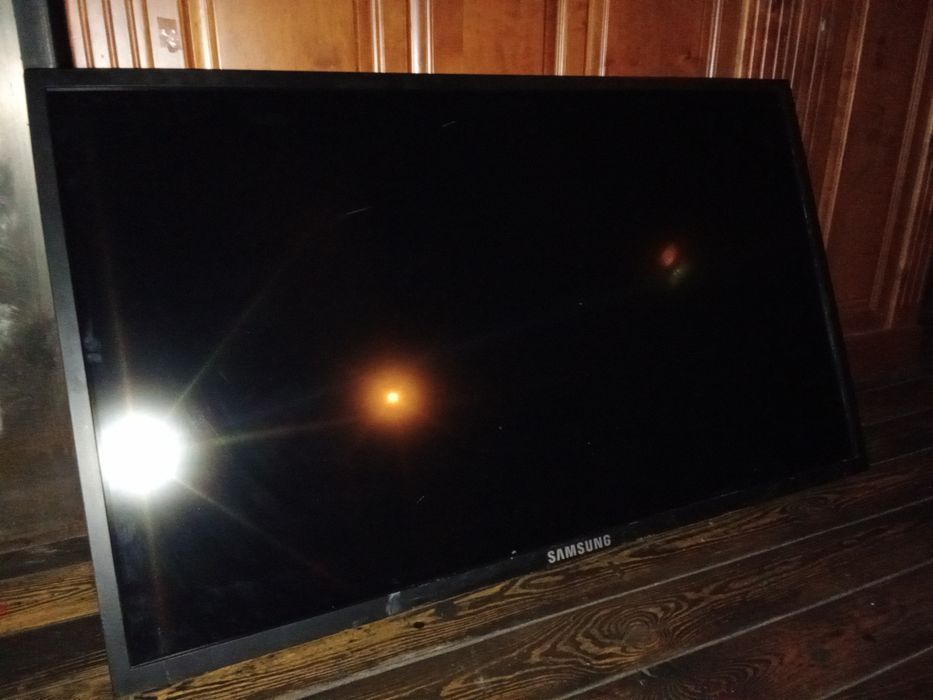 Телевізор самсунг с дефектом