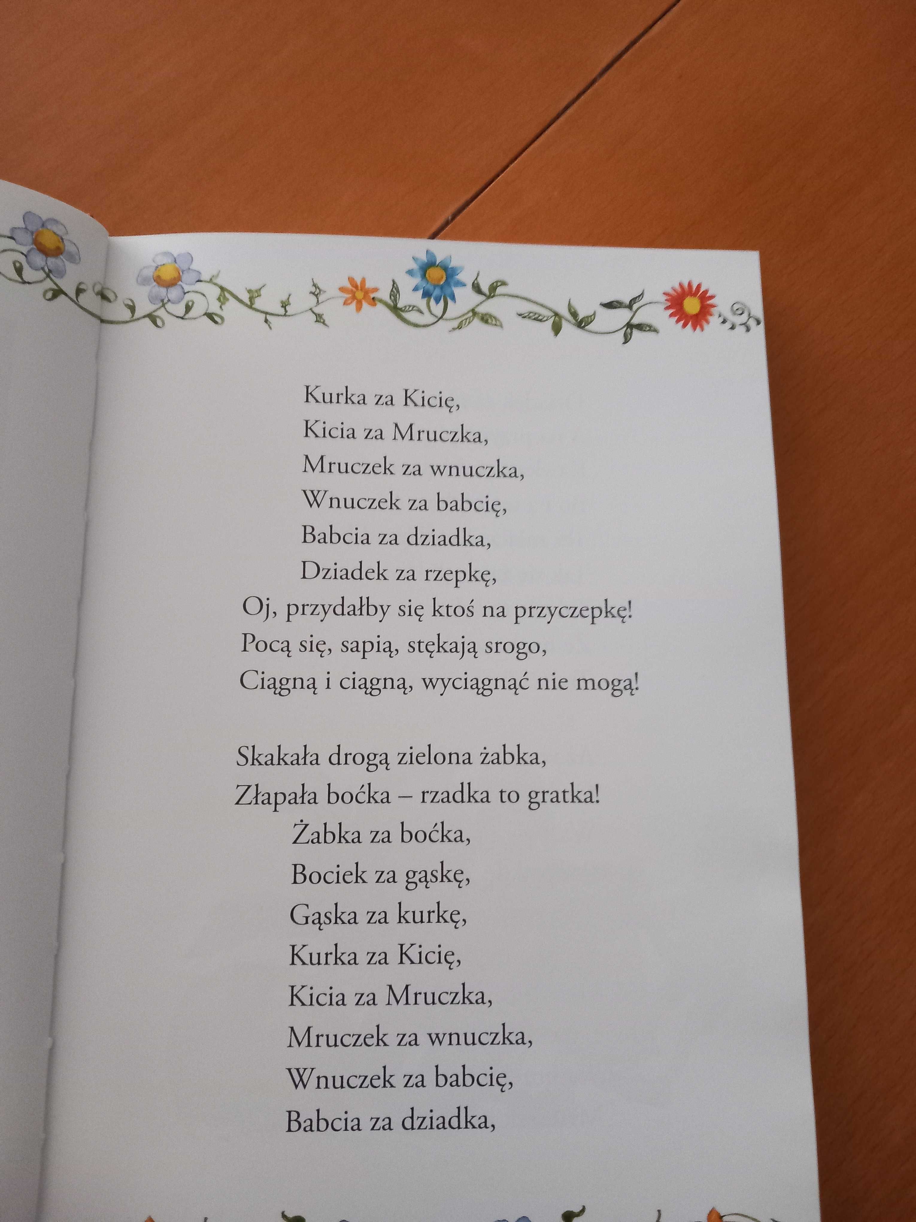 Książki. Piękna. Anna i Elsa. Bajki.