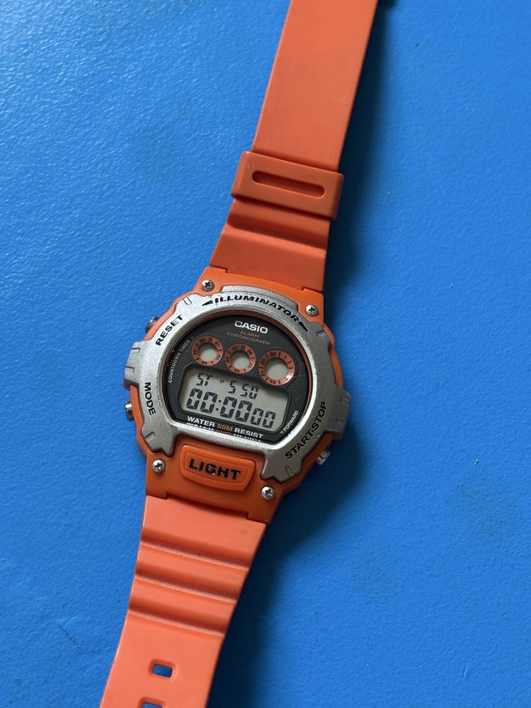 Casio W-214H Illuminator