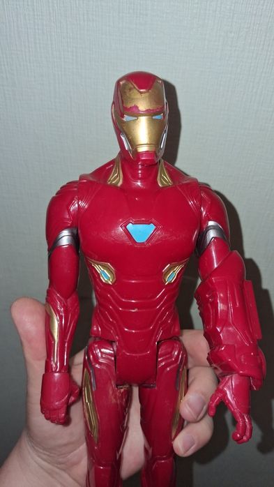 Залізна людина фігура 30см