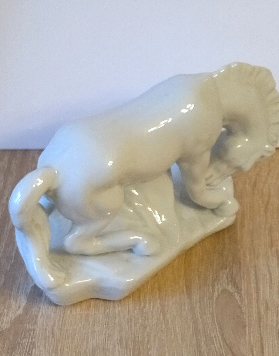 Figurka, porcelana, koń