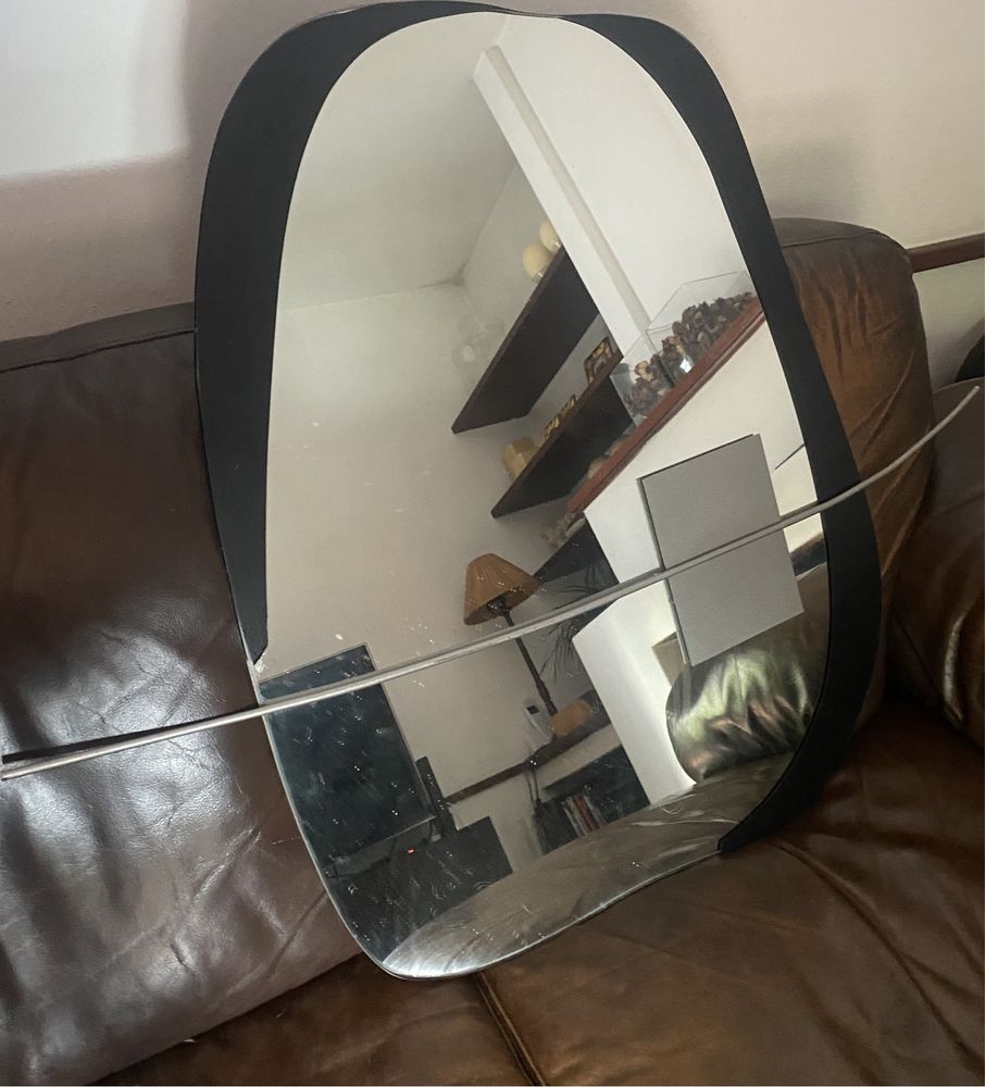 3 espelhos iguais de tamanhos diferentes