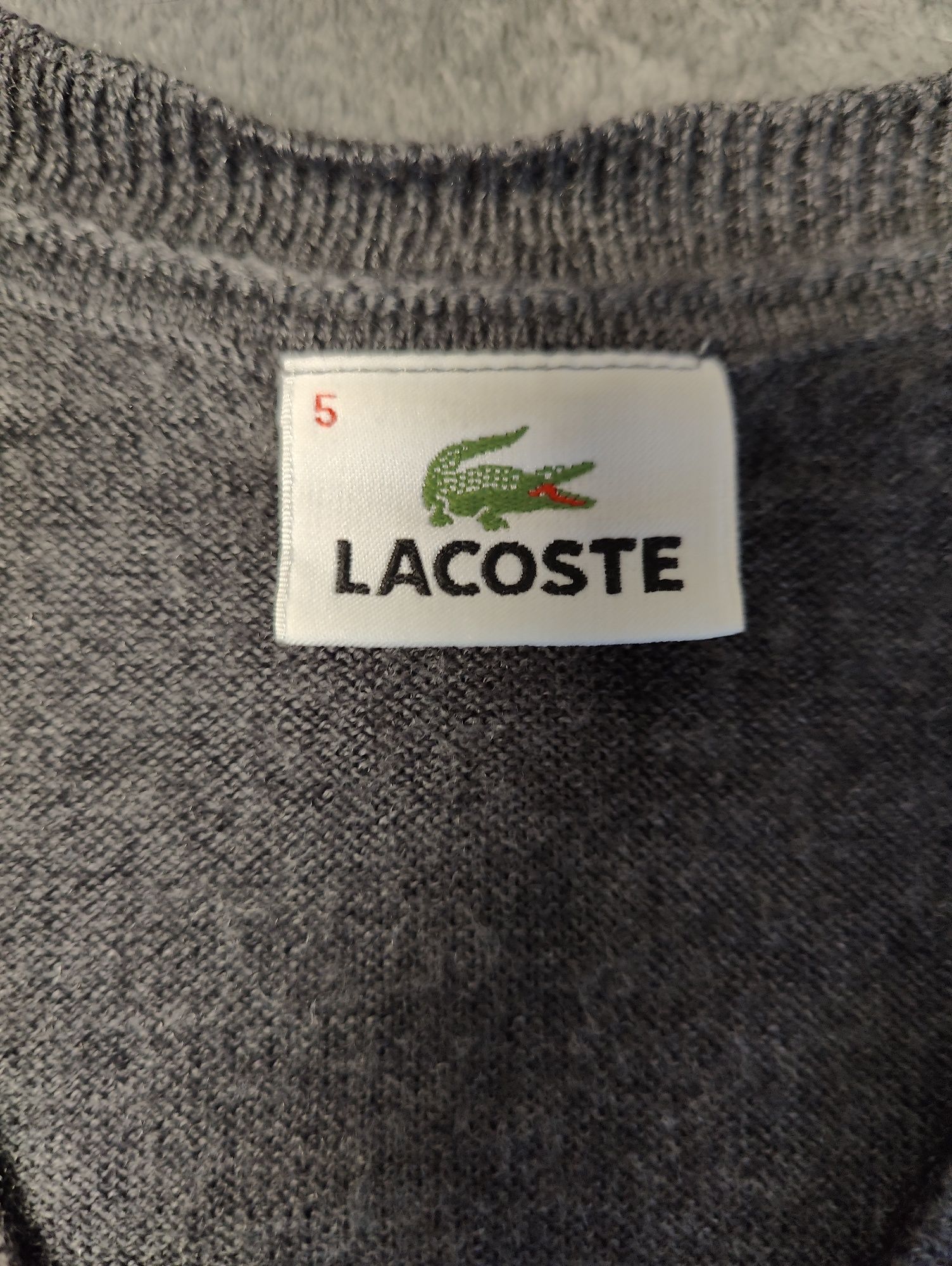 Super wełniany sweterek Lacoste rozm XL