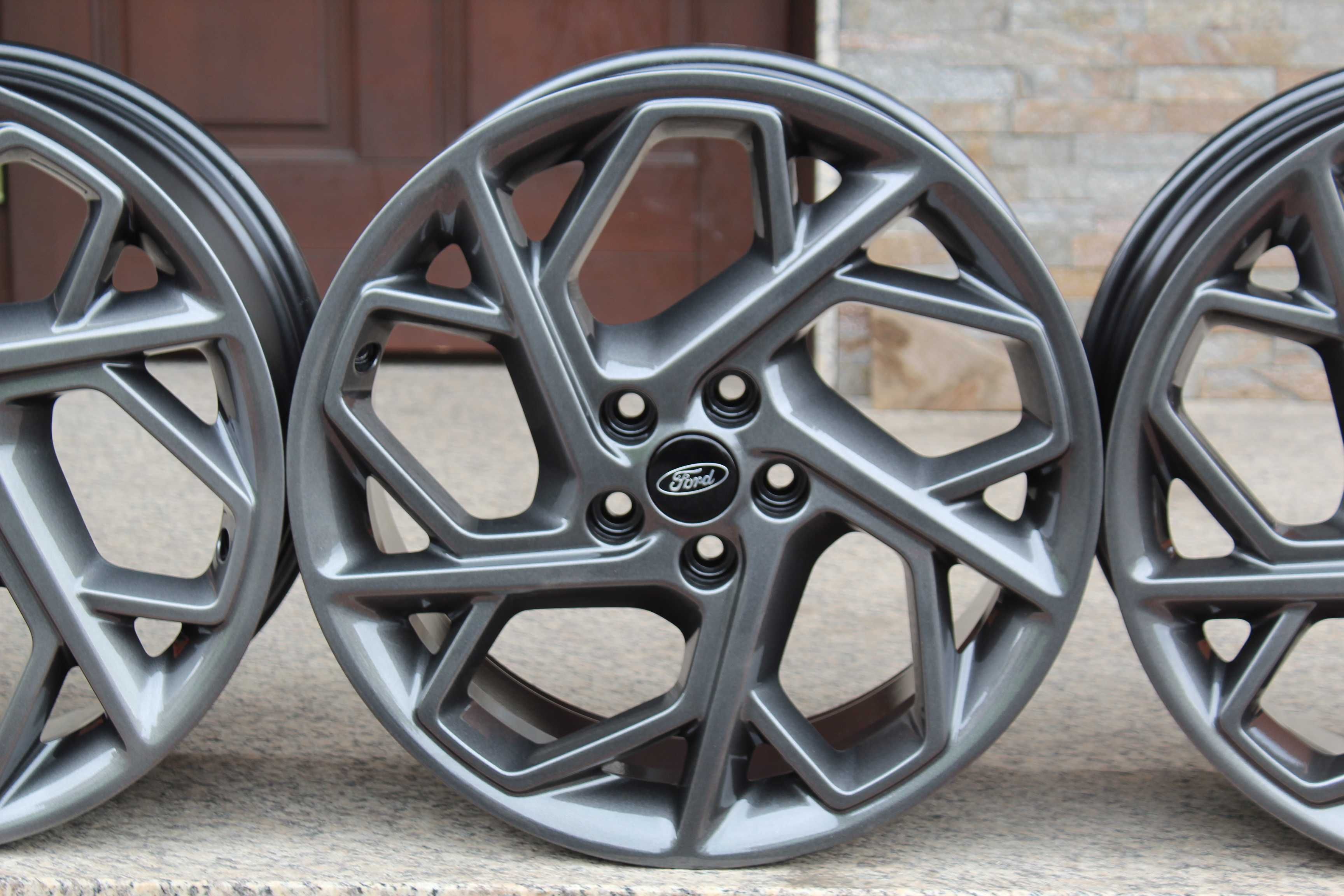 FORD Focus Mk3 Mk4 ST STLine Mondeo Mk4 Mk5 STLine  5x108 18'' 8J ET55
