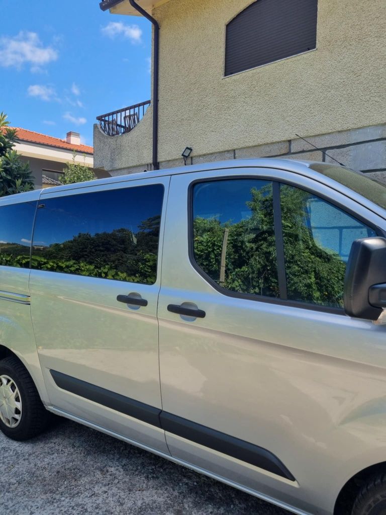 Ford Transit Custom 9 lugares